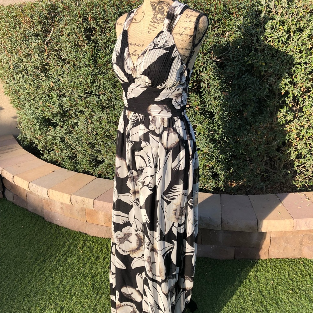 Floral dress with crisscrossing back.